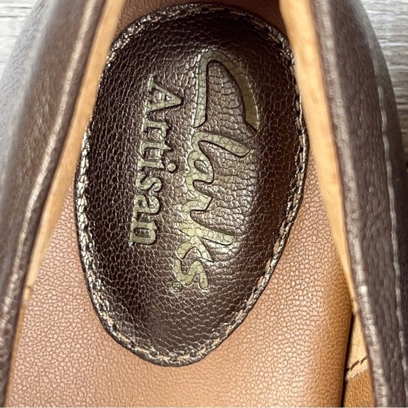Clarks sz 6 bronze Concert Choir leather round toe flats - Picture 5 of 11